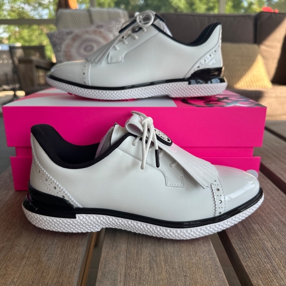 G/FORE Gallivan2r Brogue Kiltie Cap Toe Golf Shoe Women's 7.5 Snow / Onyx NEW - Picture 5 of 8